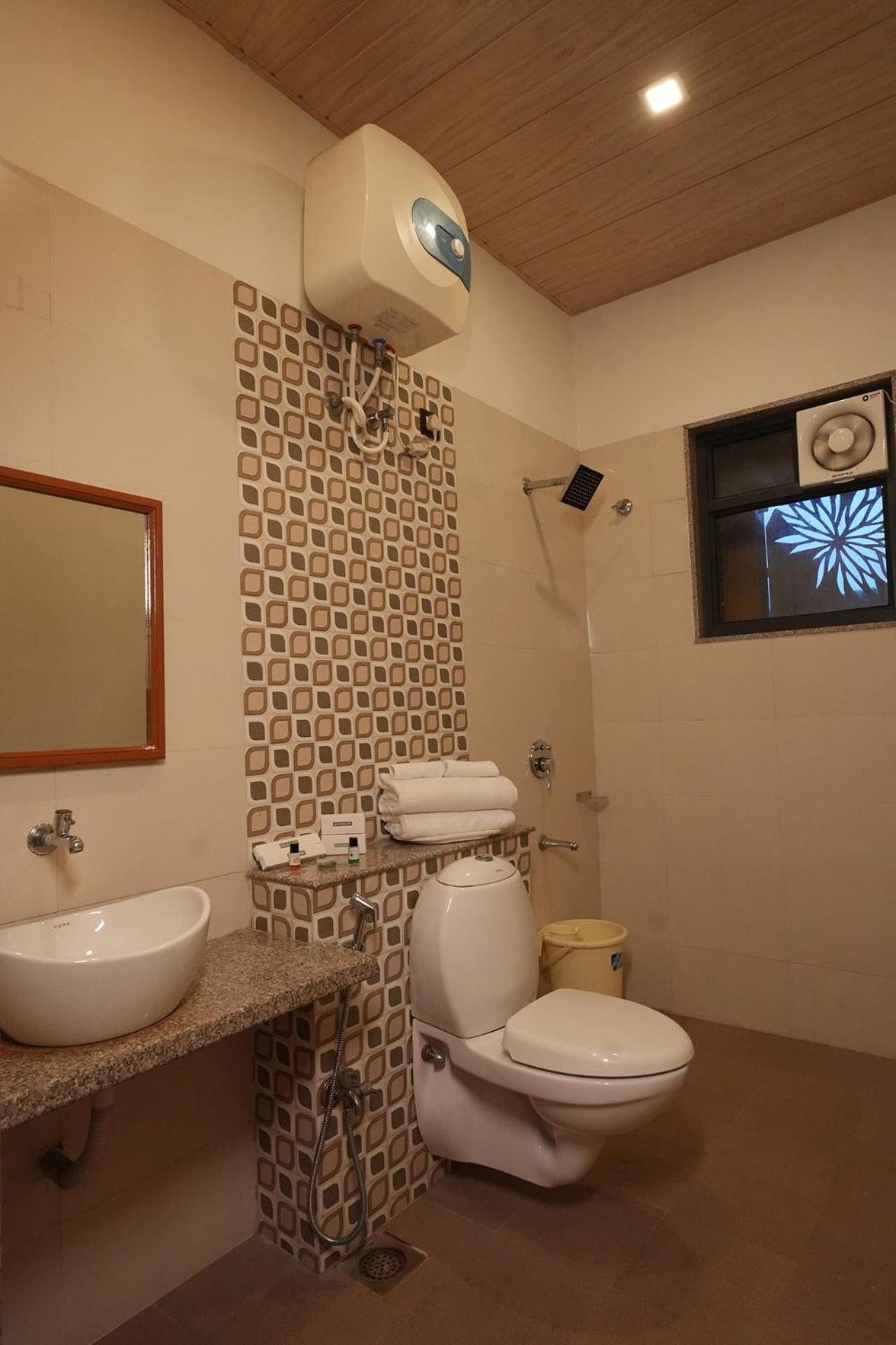 Hotel White Lotus Dungarpur ภายนอก รูปภาพ